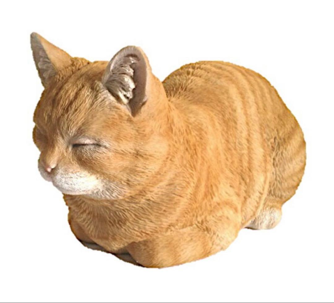 香箱ねこ　茶トラ　レジン製　ガーデンオーナメント