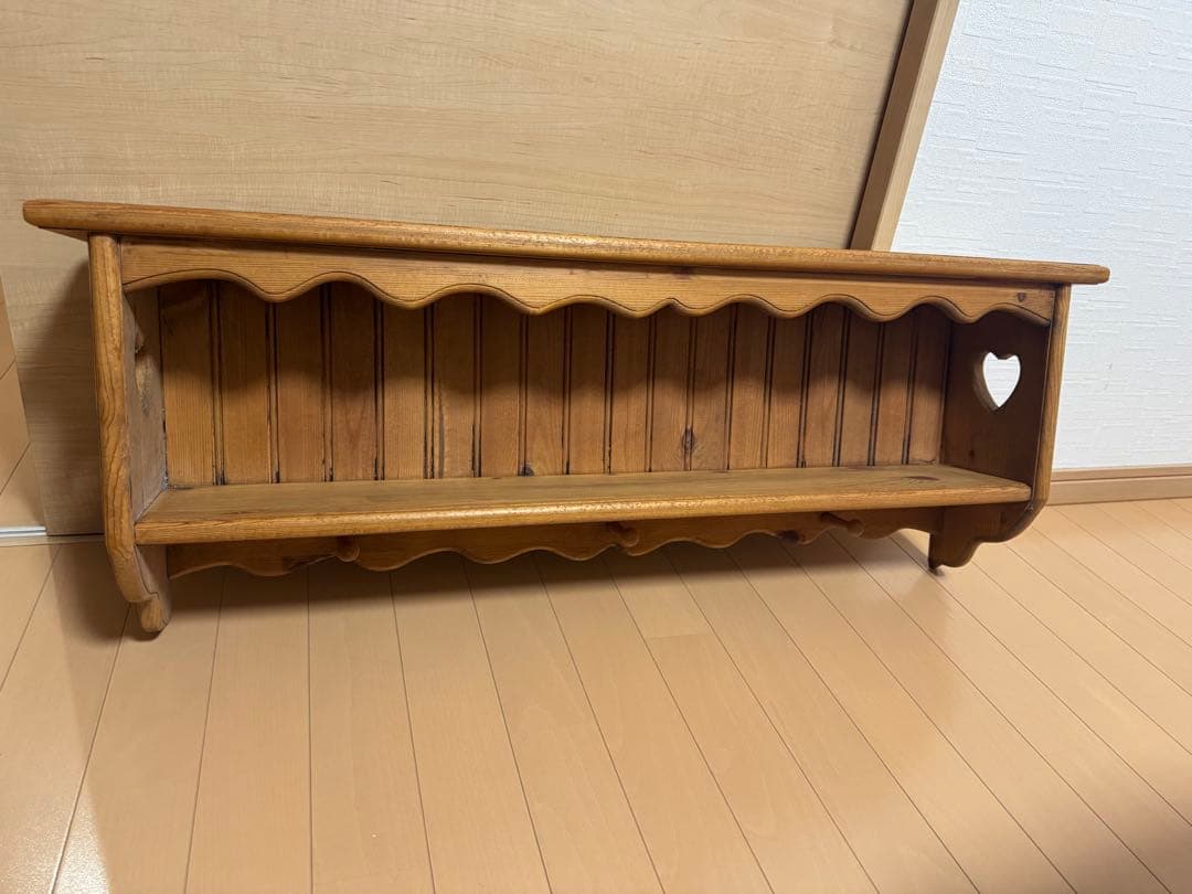 アンティーク　飾り棚　ハート型取っ手付き棚！！
