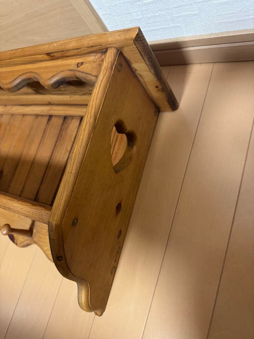 アンティーク　飾り棚　ハート型取っ手付き棚！！