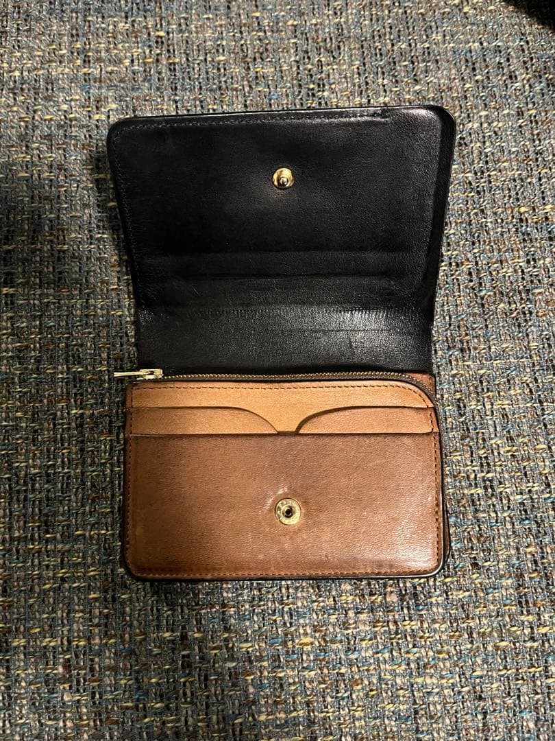 forme フォルメ ショートウォレット（black × brown）　箱付き