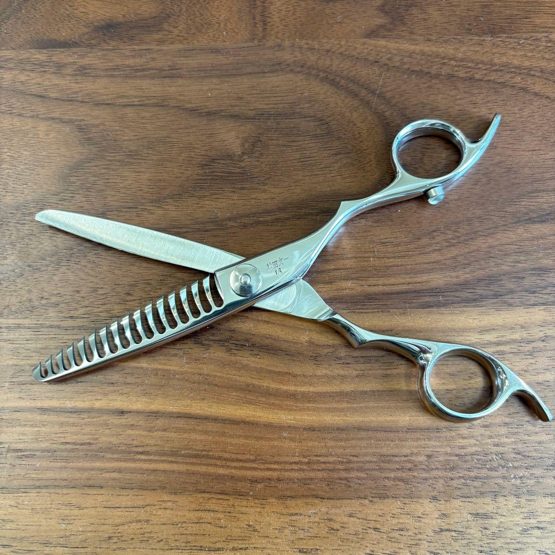 神田文一　sin 梳き鋏　セニングシザー　中古　美容師/理容師