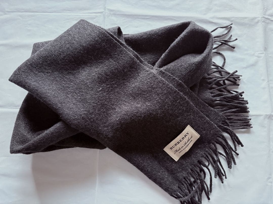 BURBERRY・カシミヤ100％マフラー Made in Scotland