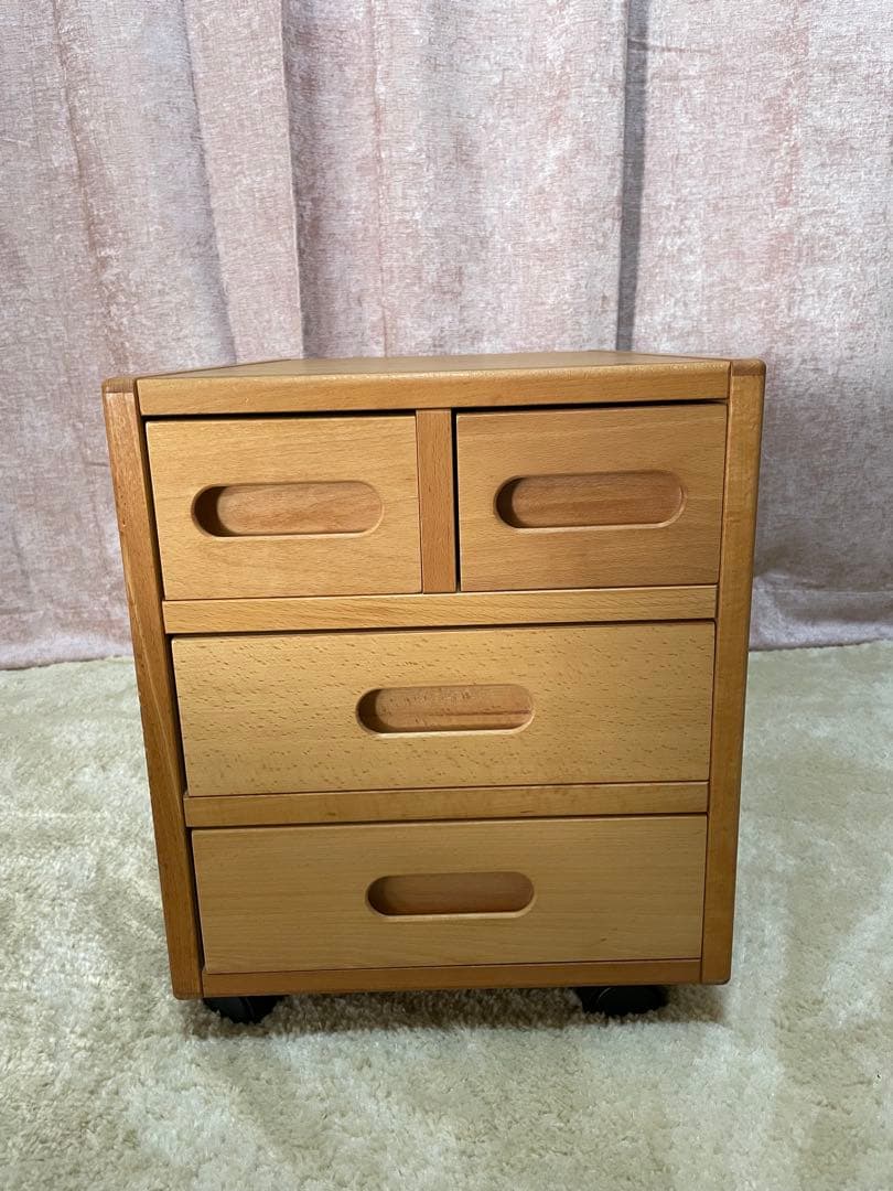 フォルミオ　Formio 北欧 デンマーク チェスト　キャビネット　デスクワゴン