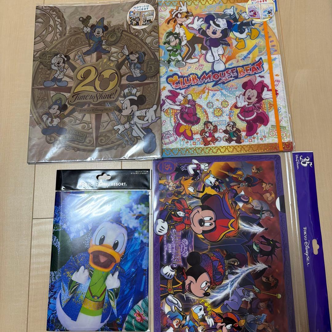 東京ディズニーリゾート　クリアファイル59点まとめ売り