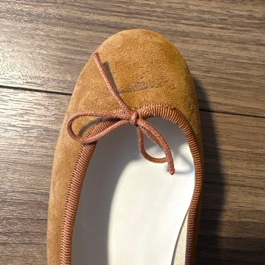 【新品未使用】レペット　バレエシューズ（サイズ37）キャメル色