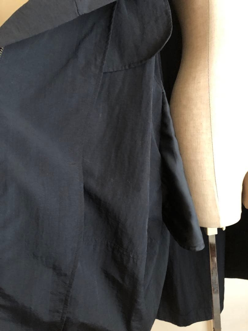 美品　m-mefu 芽風　ビッグカラーナイロンコクーンコート　ブラック　40