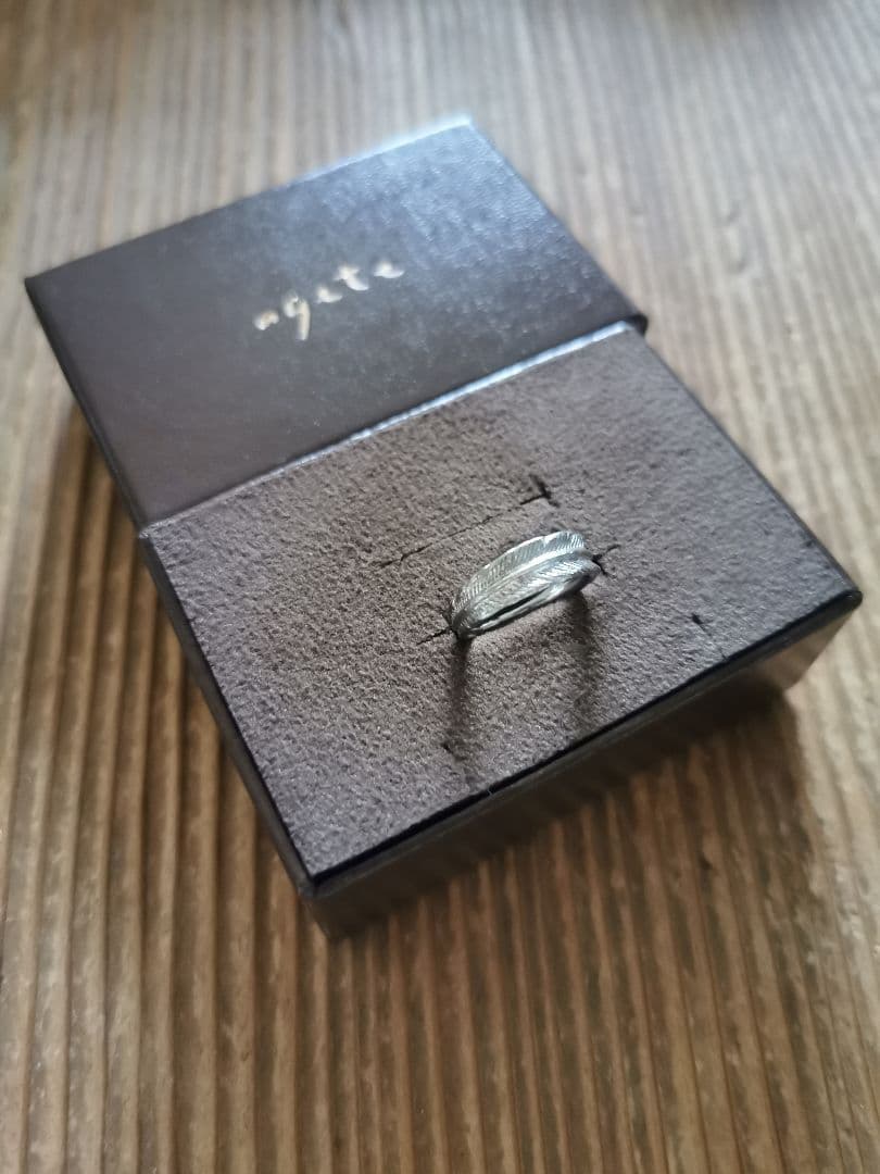 アガット K18WG フェザー 鷲羽 彫金細工ウェディングバンドリング 箱付き
