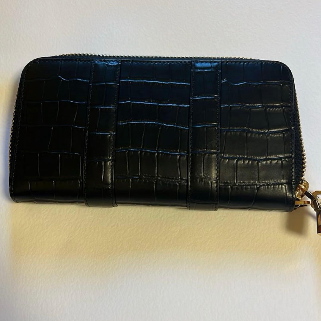 GOLDEN CONCEPT】 ラウンドジッ プ長財布／クロコ型押しレザー