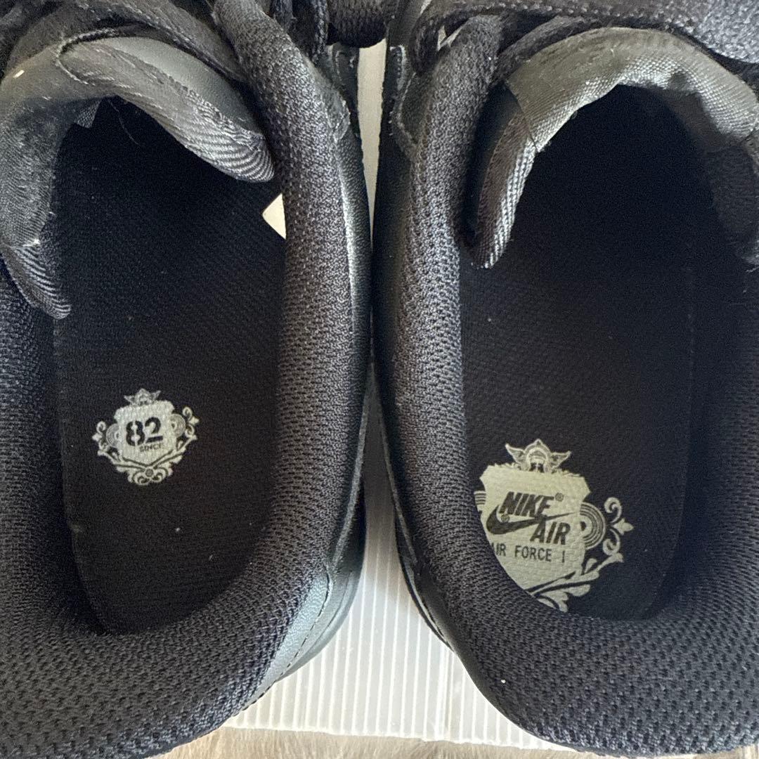 【美品】ナイキ NIKE エアフォース1 ブラック 26cm