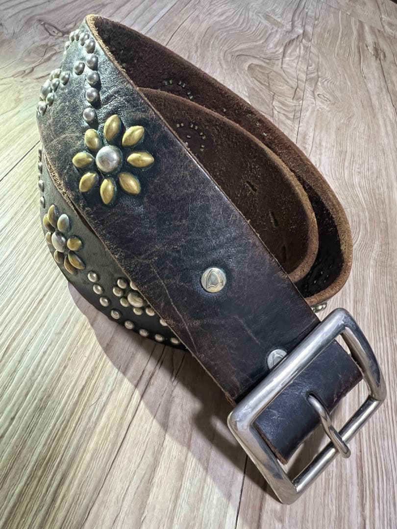 HTC フラワースタッズベルト 32インチ 約76〜約86センチ アメカジ