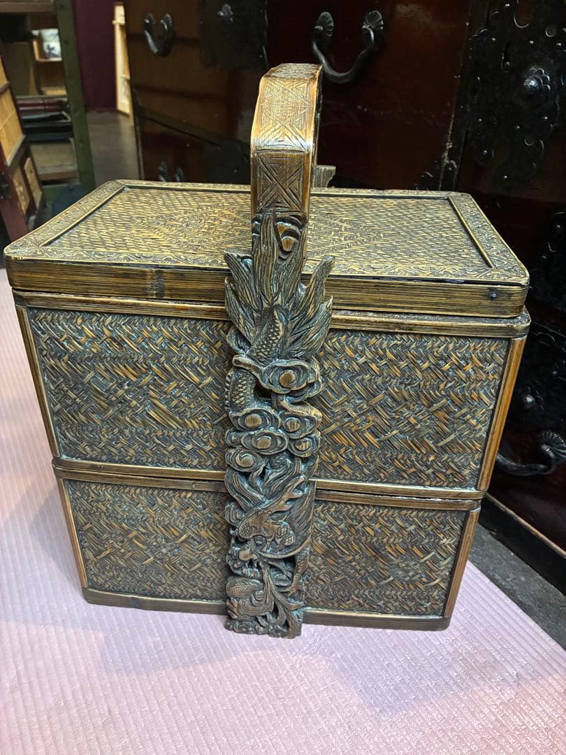 茶道具　煎茶道具入れ　籠　提藍　骨董品　彫刻　木製　網代編み　2段式