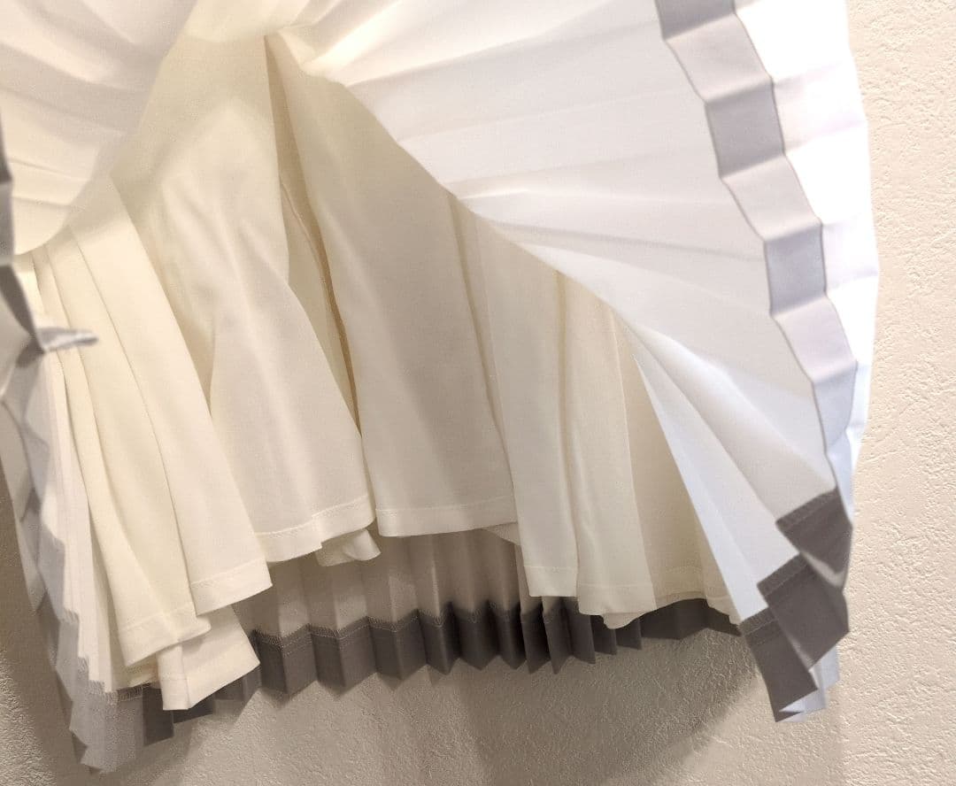 【新品タグ付】Side accordion line pleated skirt