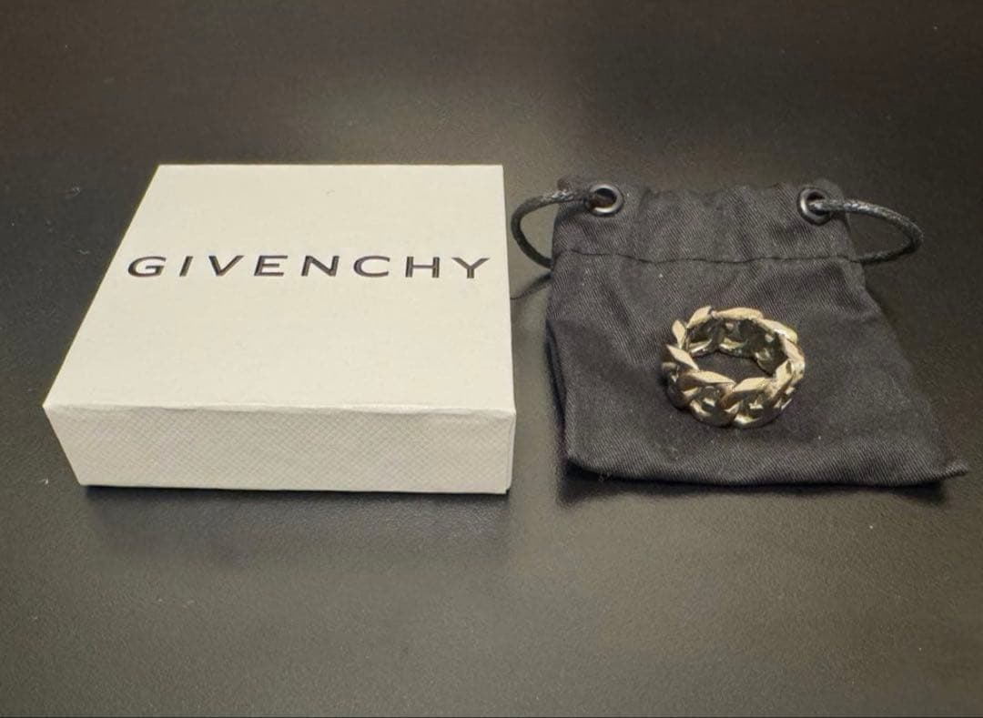 GIVENCHY リング