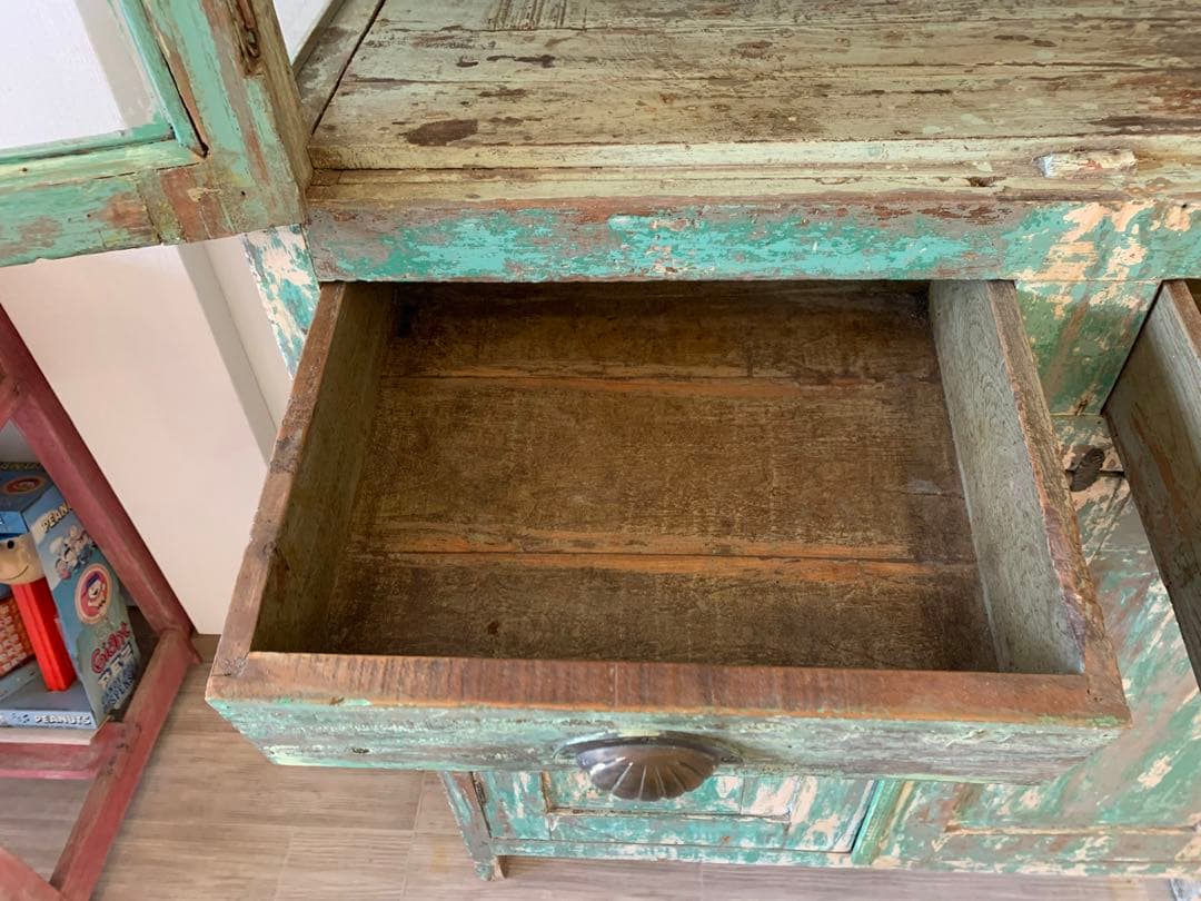 アンティークキャビネット 希少カラー　グリーンペイント　年代物　ビンテージ家具