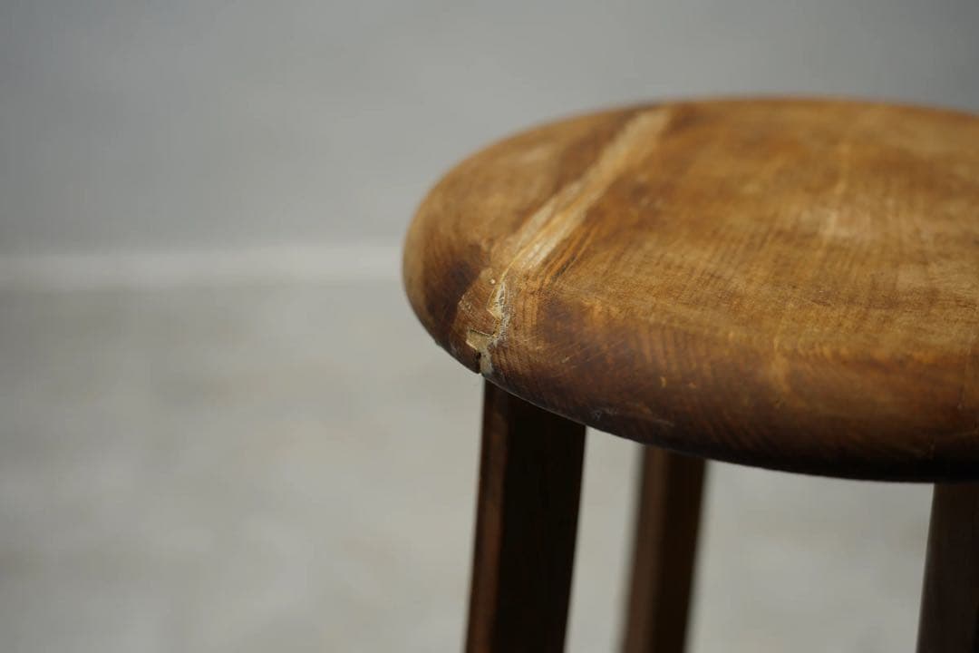 スツール　Japan vintage 古木　アンティーク　木製　レトロ　丸椅子