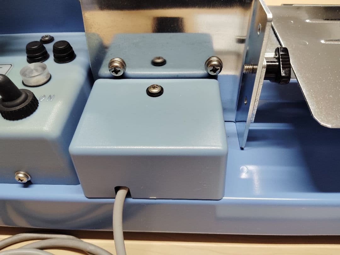 ニチバン　たばねら5000V　結束機の電動タイプオプションのリモートスイッチ付き