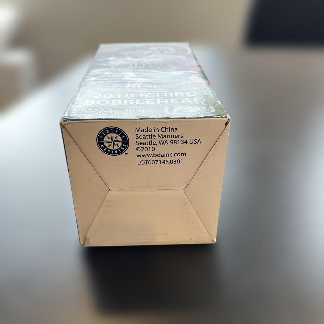 【非売品】【箱付き】2010 イチロー フィギュア
