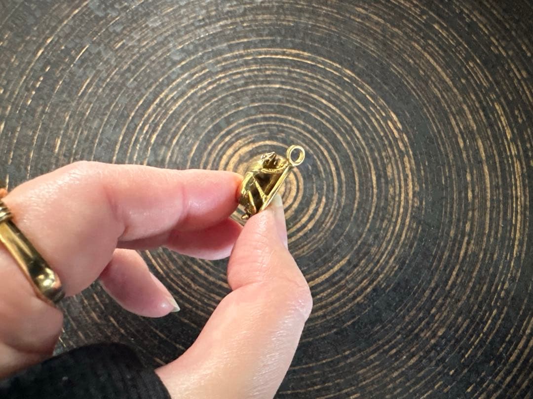 メトロポリタン美術館スカラベのペンダントトップ♡