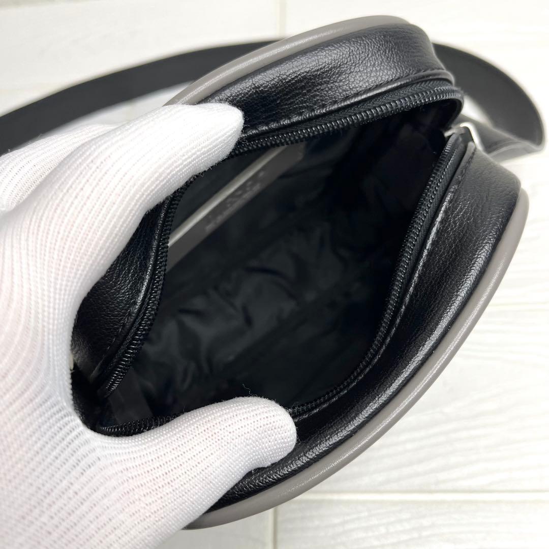 ✨極美品✨☘️DIESEL☘️✨ショルダーバッグ✨クロスボディ✨Dロゴ✨ブラック✨