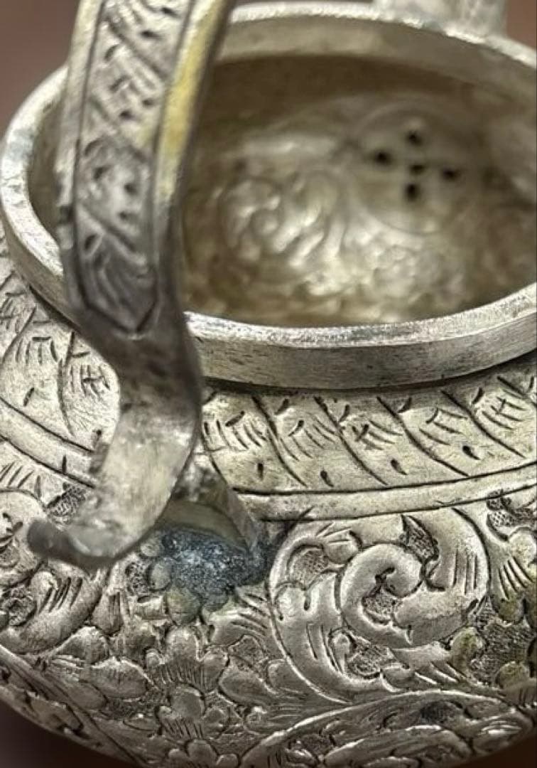 錫製 彫刻文様 水注 急須型 蓋付き 420g 伝統工芸 古道具