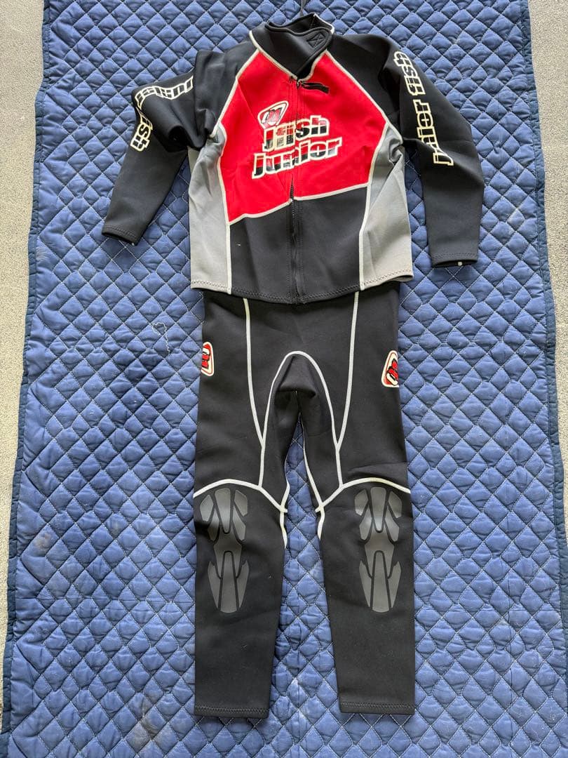 ジュニアウェットスーツ　J-fish 150cm USED水上バイクジェット