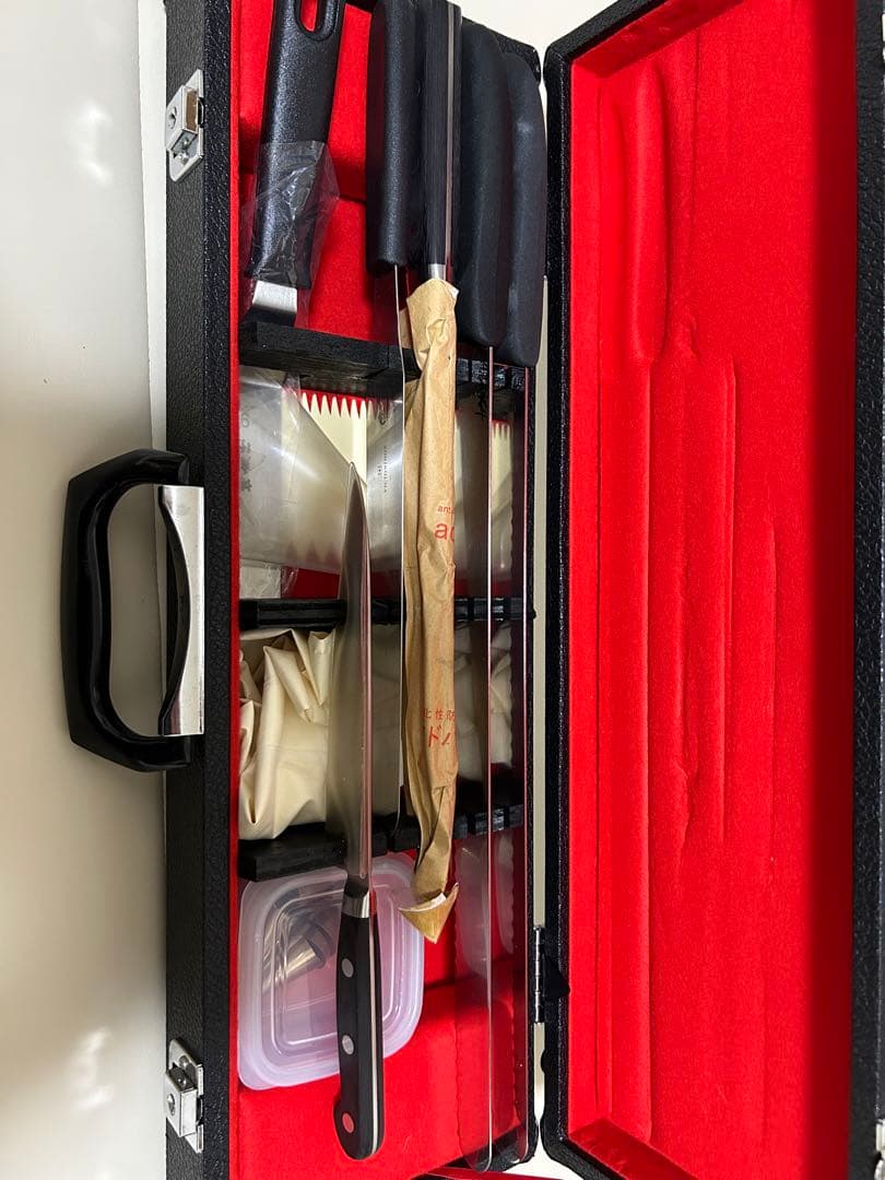 専門学校　製菓　包丁セット 黒赤ケース　包丁ケース