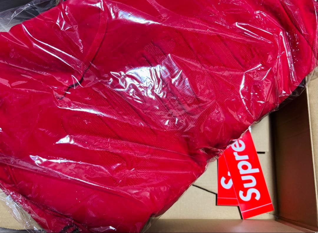 トップス Supreme embossed logo hooded sweatshirt