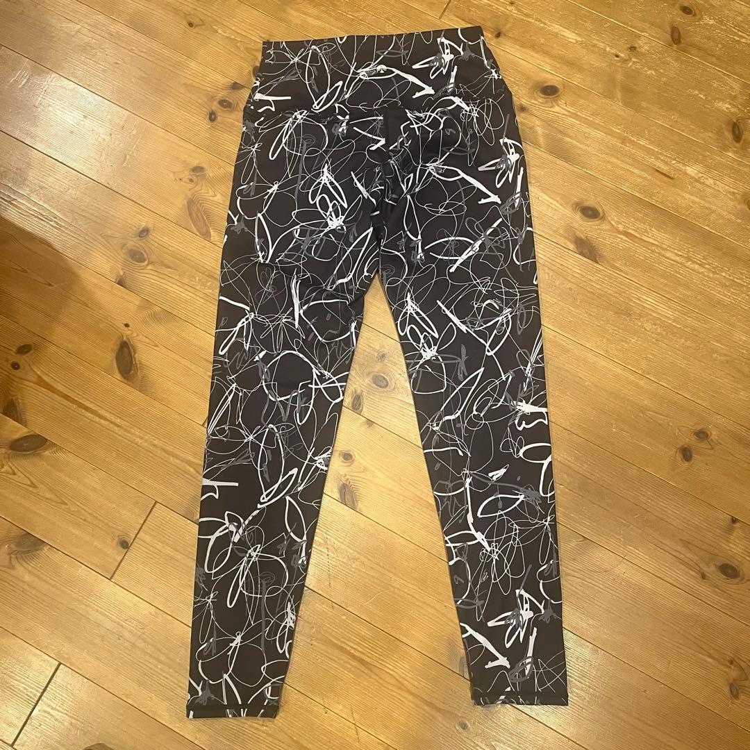 Lava Sukala ヨガウェア リボンフラワープリント　3点セット　ブラック