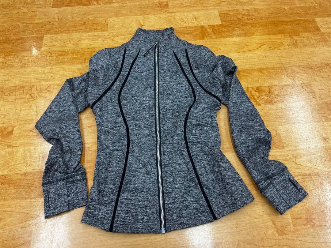 希少✨ルルレモン lululemon ディファインジャケット 表記サイズは6