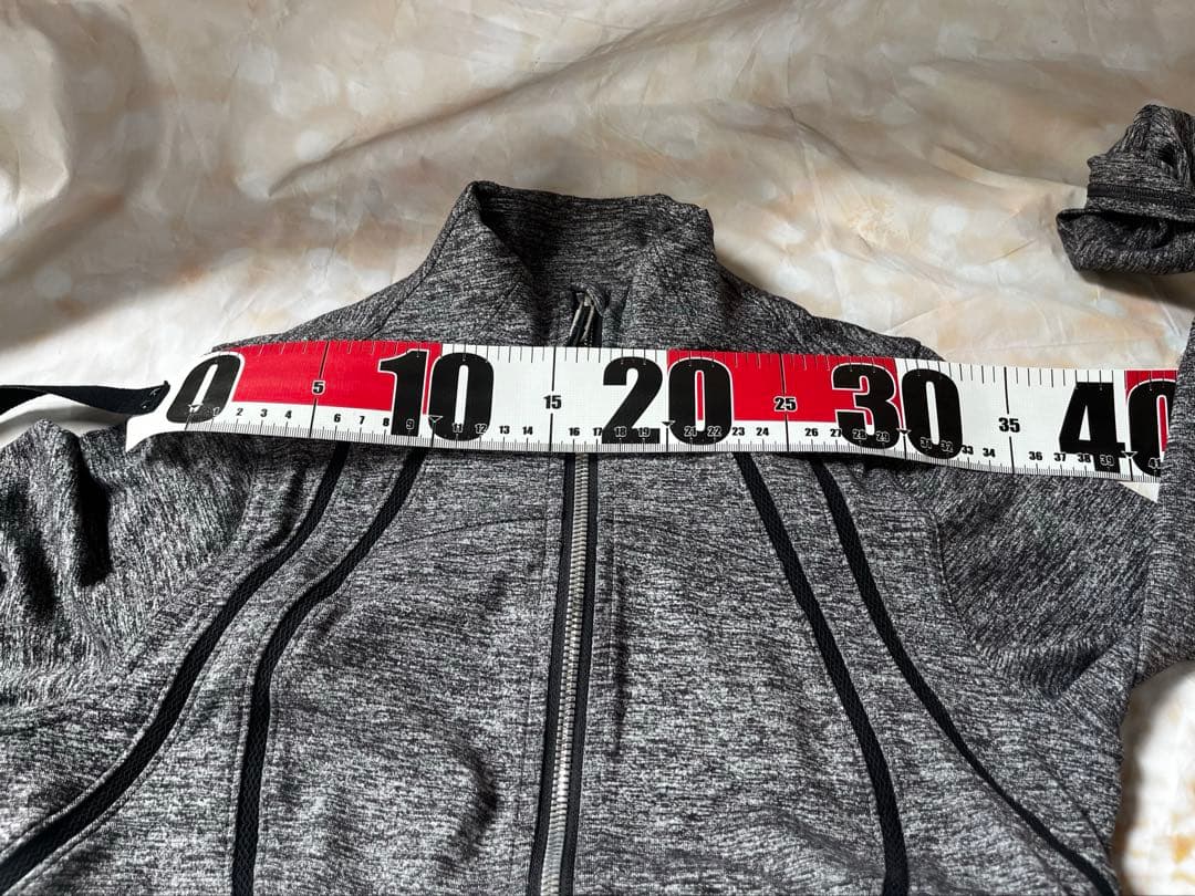 希少✨ルルレモン lululemon ディファインジャケット 表記サイズは6