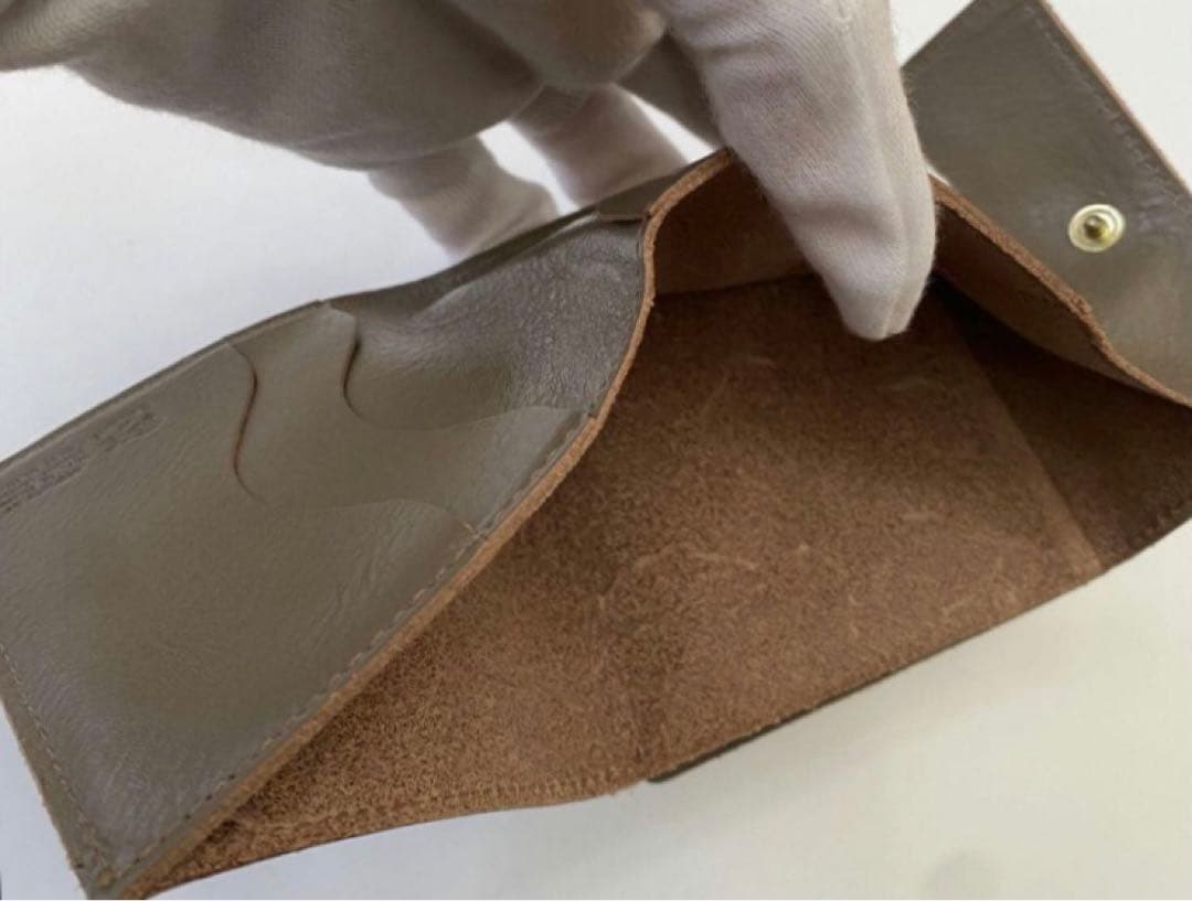 【IL BISONTE】新品未使用　コンパクトスクエアウォレットTORTORA