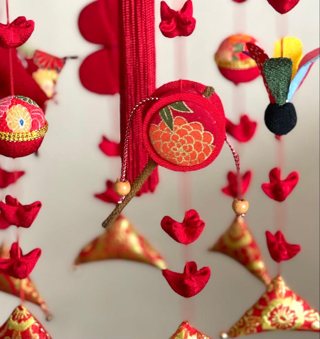 鞠と猫ちゃんの吊るし雛(三人官女付き)