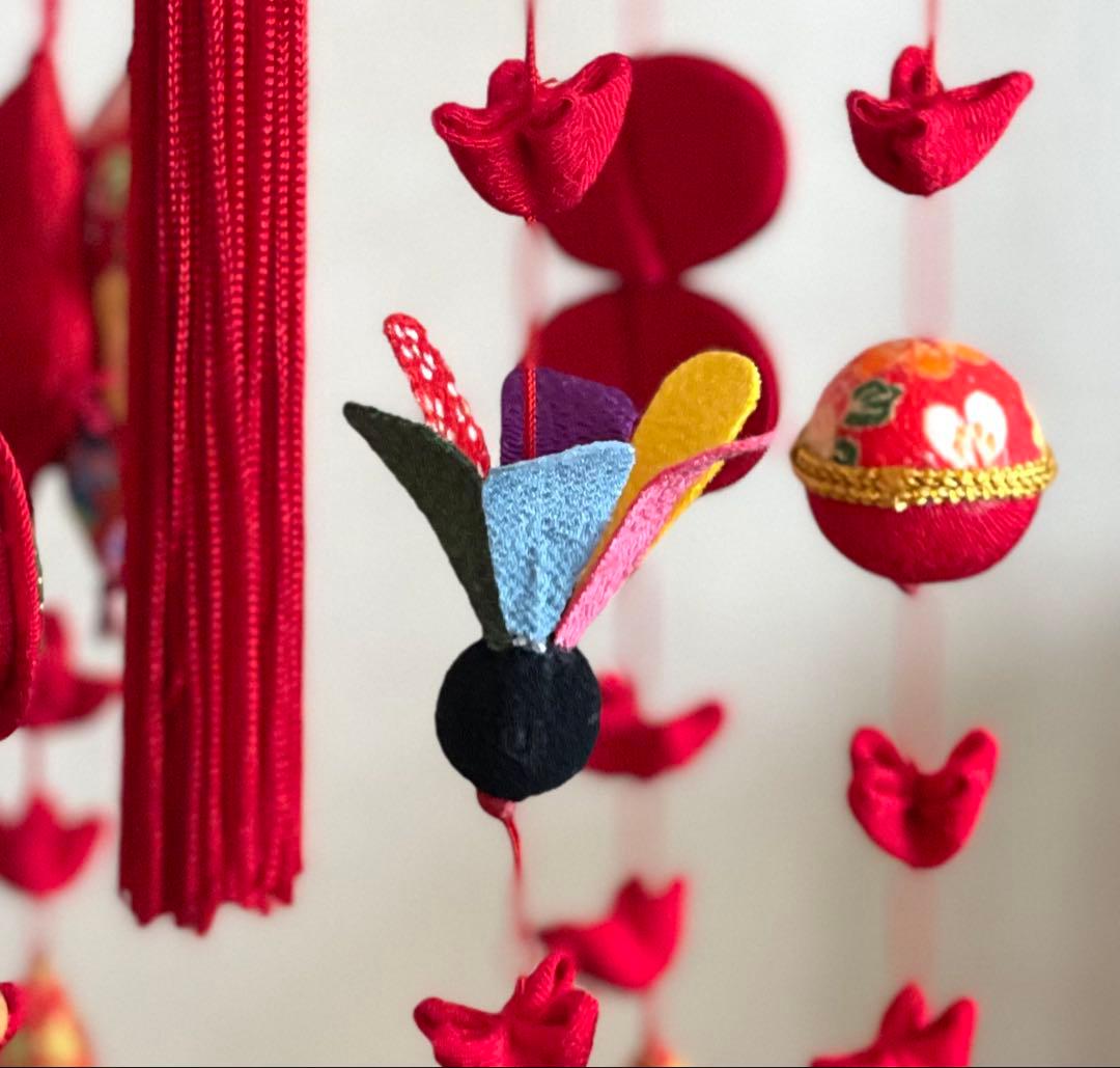 鞠と猫ちゃんの吊るし雛(三人官女付き)