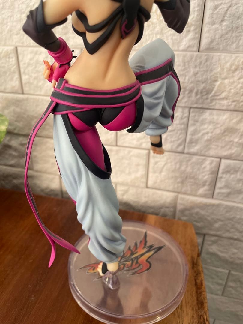 STREET FIGHTERストリートファイタージュリ1/7コトブキヤ