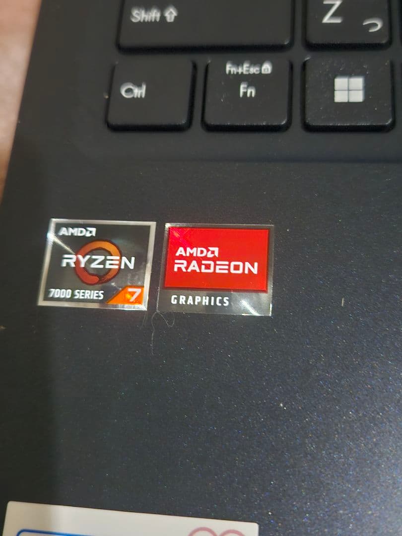 【Amazon限定】メモリ16GB　ASUSノートPC Vivobook15