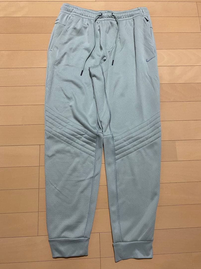 NIKE サーマ スフィアTherma-FIT 撥水ウィンタライズドセットアップ