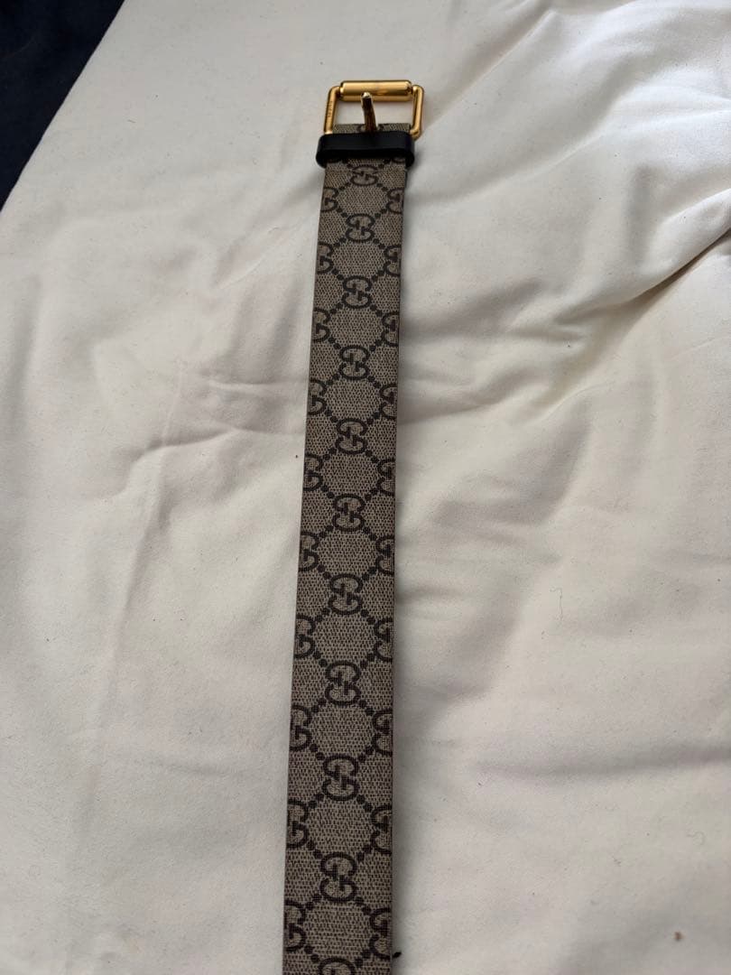 グッチ スネークプリントGGベルト ベージュ
