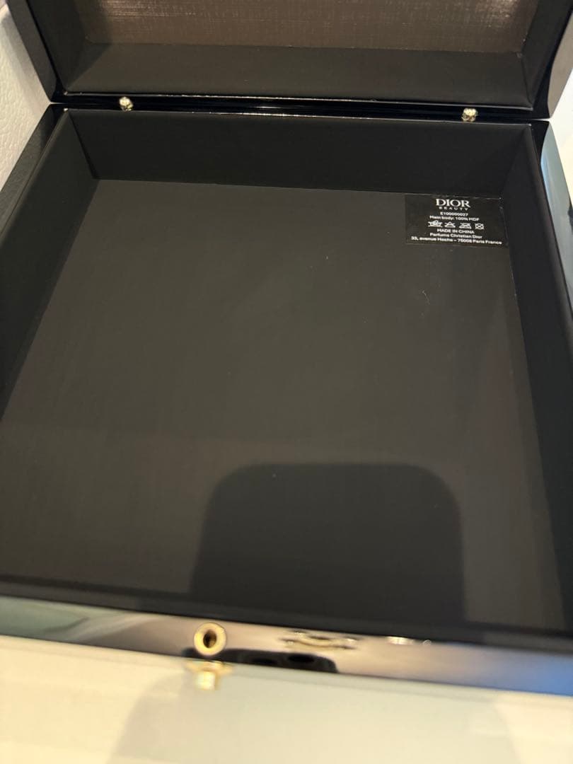 クリスチャンディオール　プレステージVIP顧客限定品　高級ケース