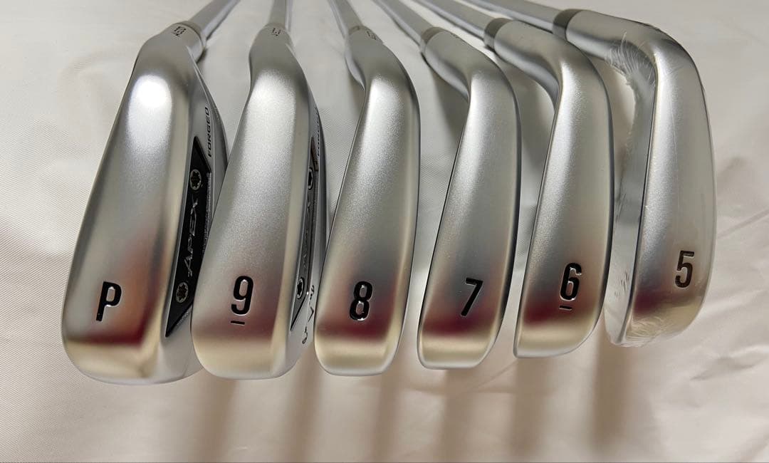 トム【ほぼ新品】キャロウェイ　APEX Ai200 アイアンセット