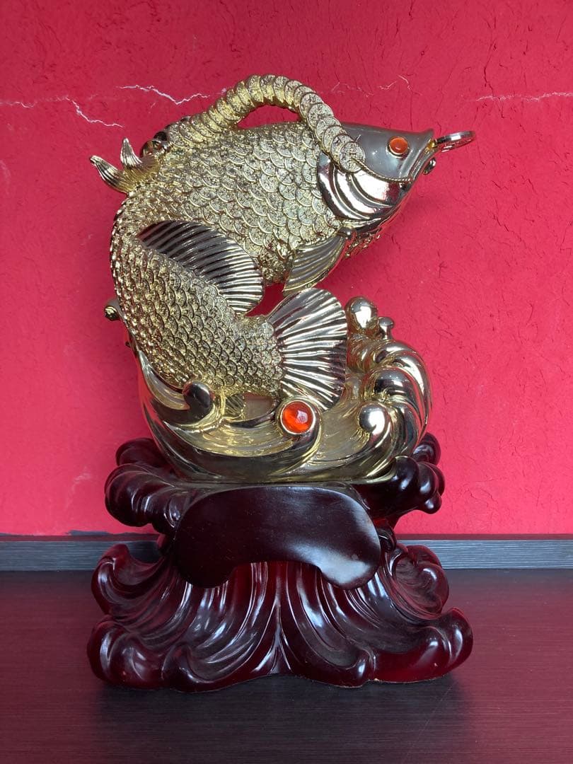 商売繁盛　金　アロワナ　置物