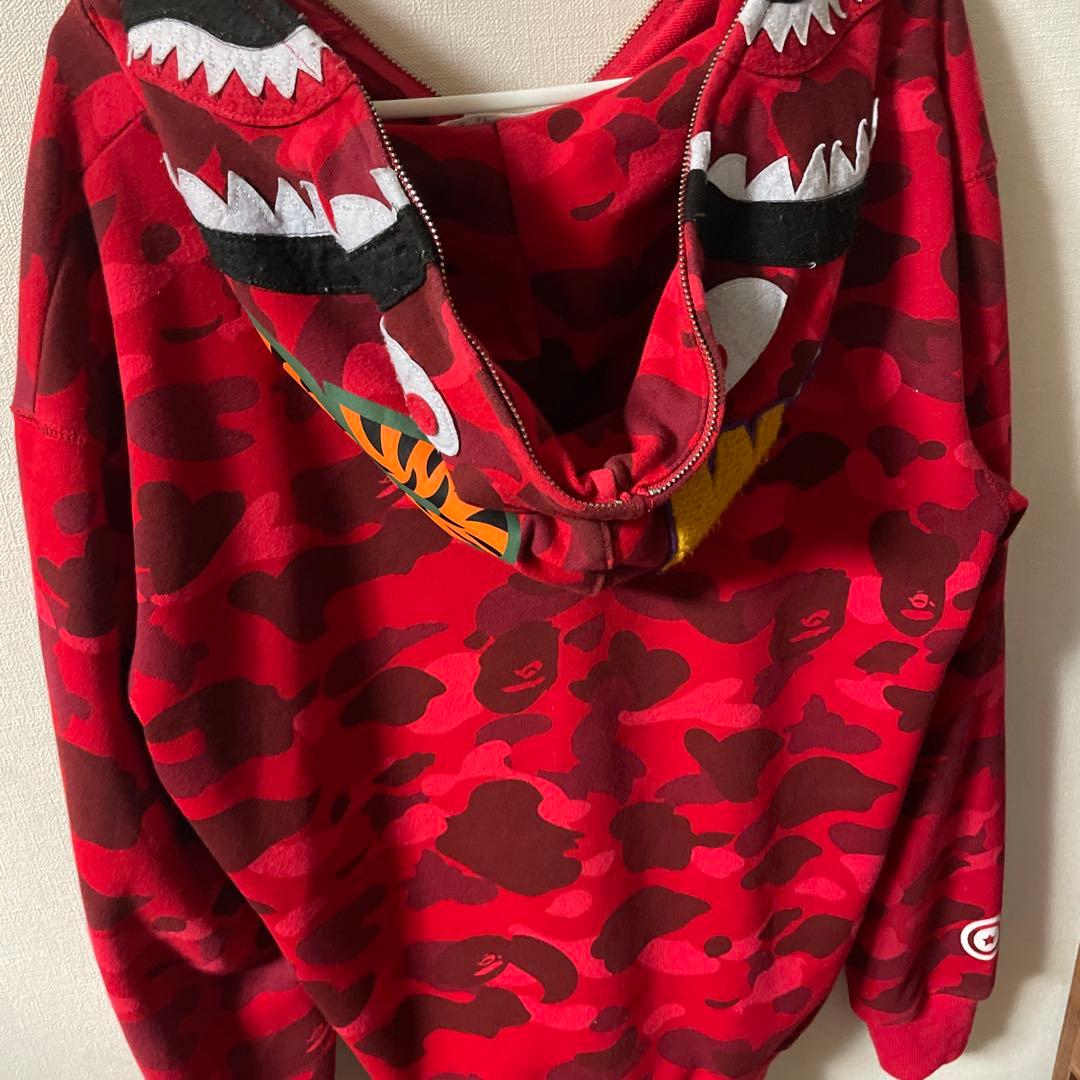 A Bathing Ape 赤迷彩パーカー
