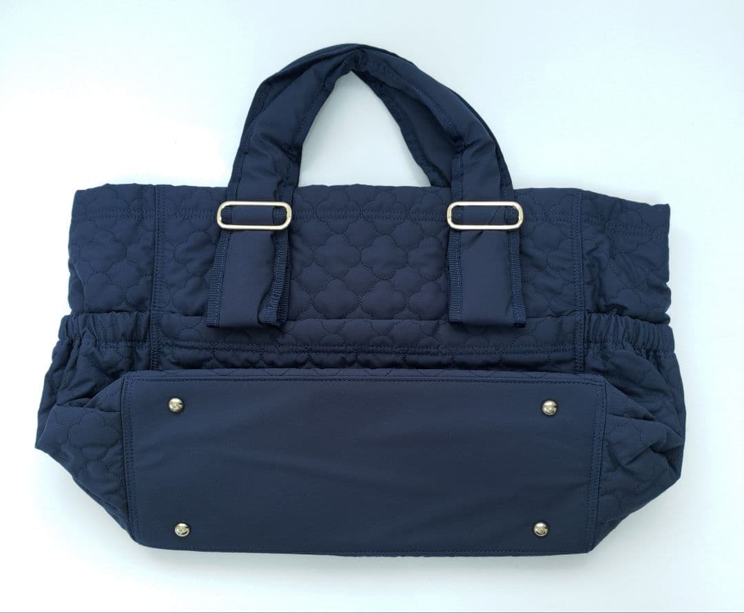 【新品】TOCCA トッカのクローバーキルトマザーズバッグ　ネイビー