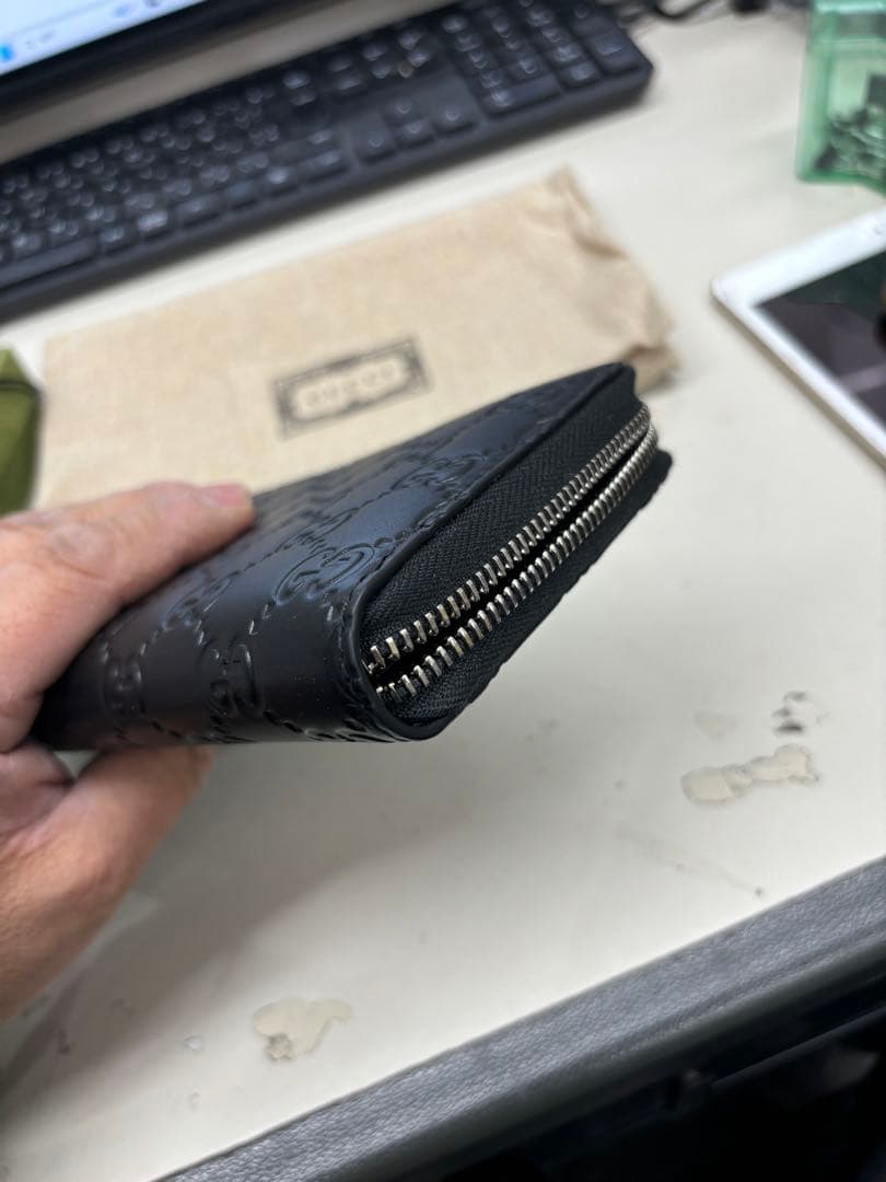 空*ん様 B4901【未使用】GUCCI グッチ ラウンドファスナー　長財布