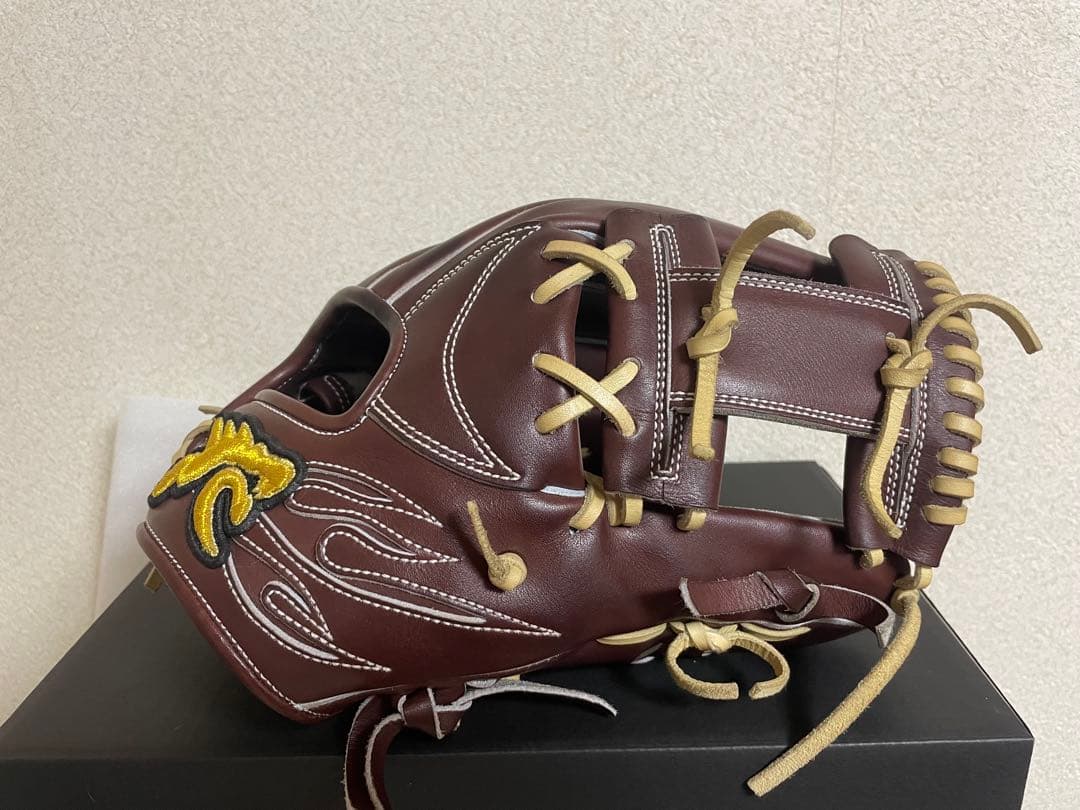 硬式　RYU 内野手 グラブ　TIG