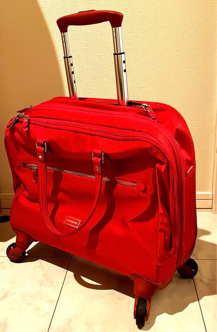 美品 Samsonite サムソナイト カリッサ ビズスピナートート レッド
