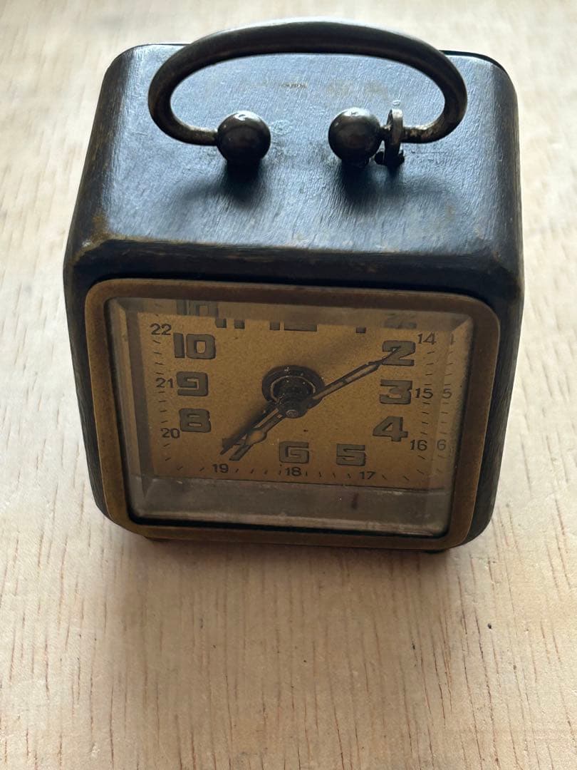 ヴィンテージ角型時計 金色文字盤ブロンズ ジャンク品