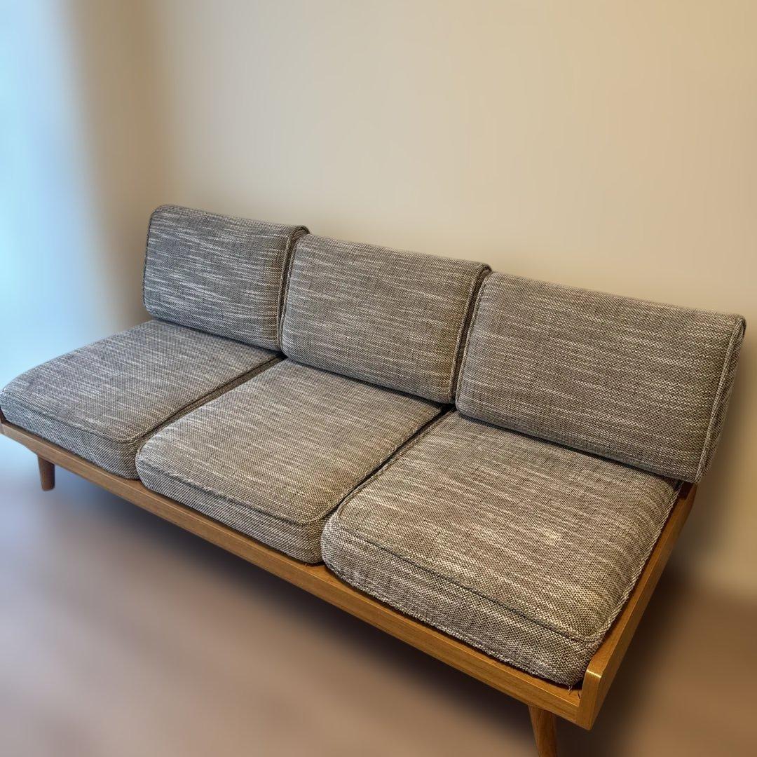 Y*A様 ※最終価格　1/5まで　UNICO ソファ　3人掛け（オットマン付）