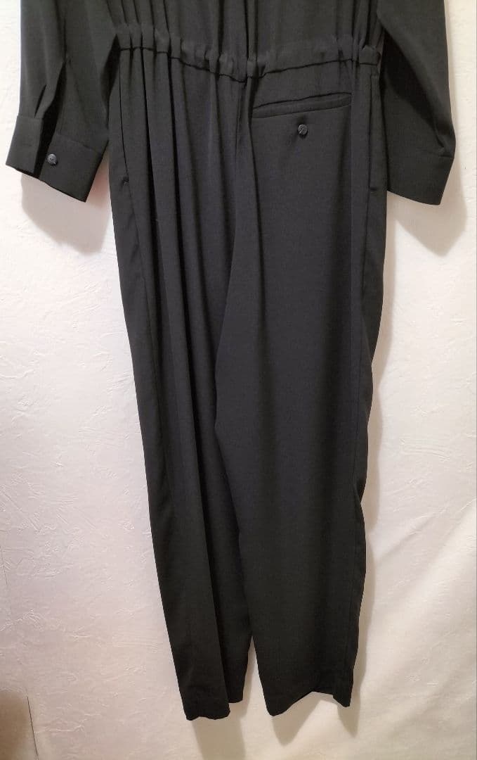 【最終値下げ】loin 井川遥　36ブラックオールインワン レディース