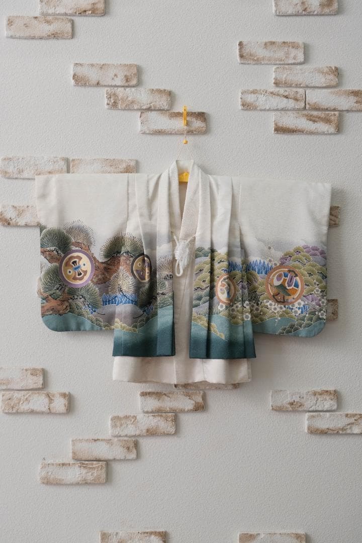 5歳男の子　七五三着物 山と松の模様