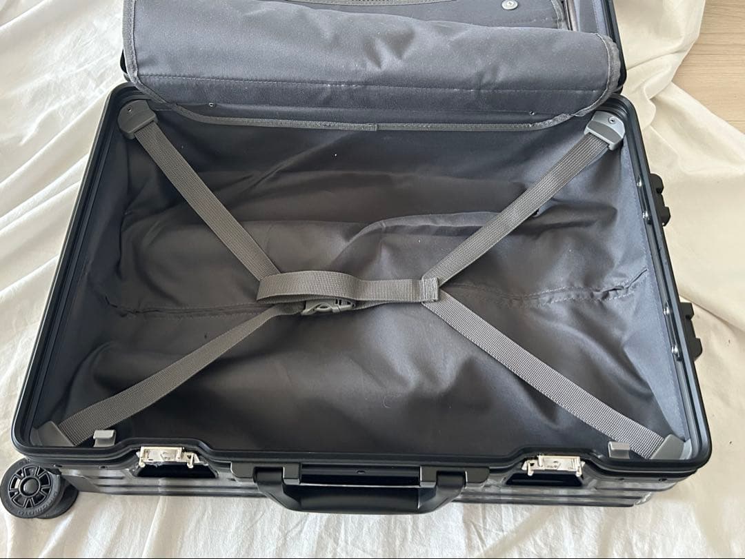 リベティ キャリーケースUSBポート付 ドリンクホルダー フロントオープン S